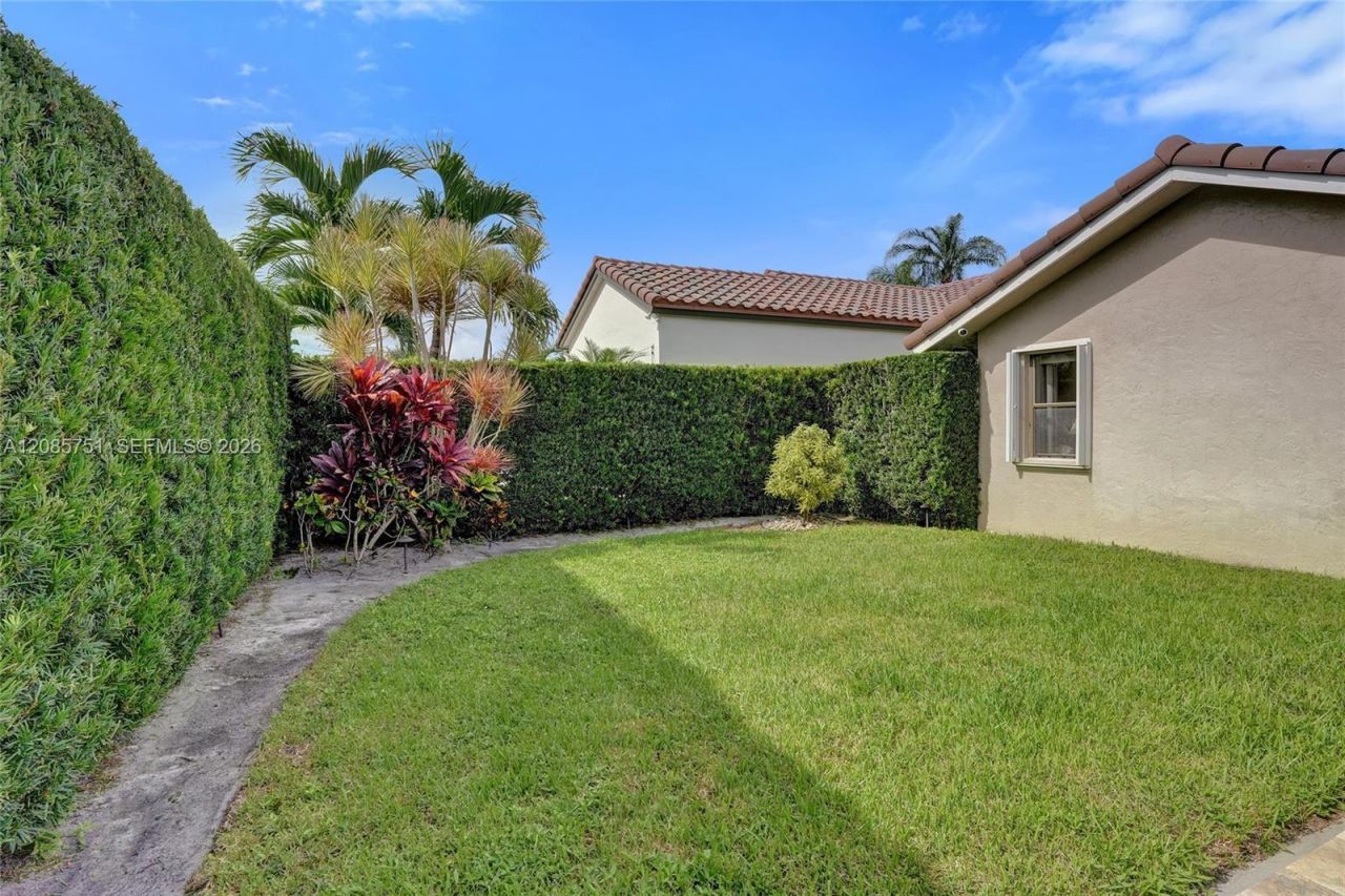 3001 Old Orchard Rd, Davie, FL 33328 Photo