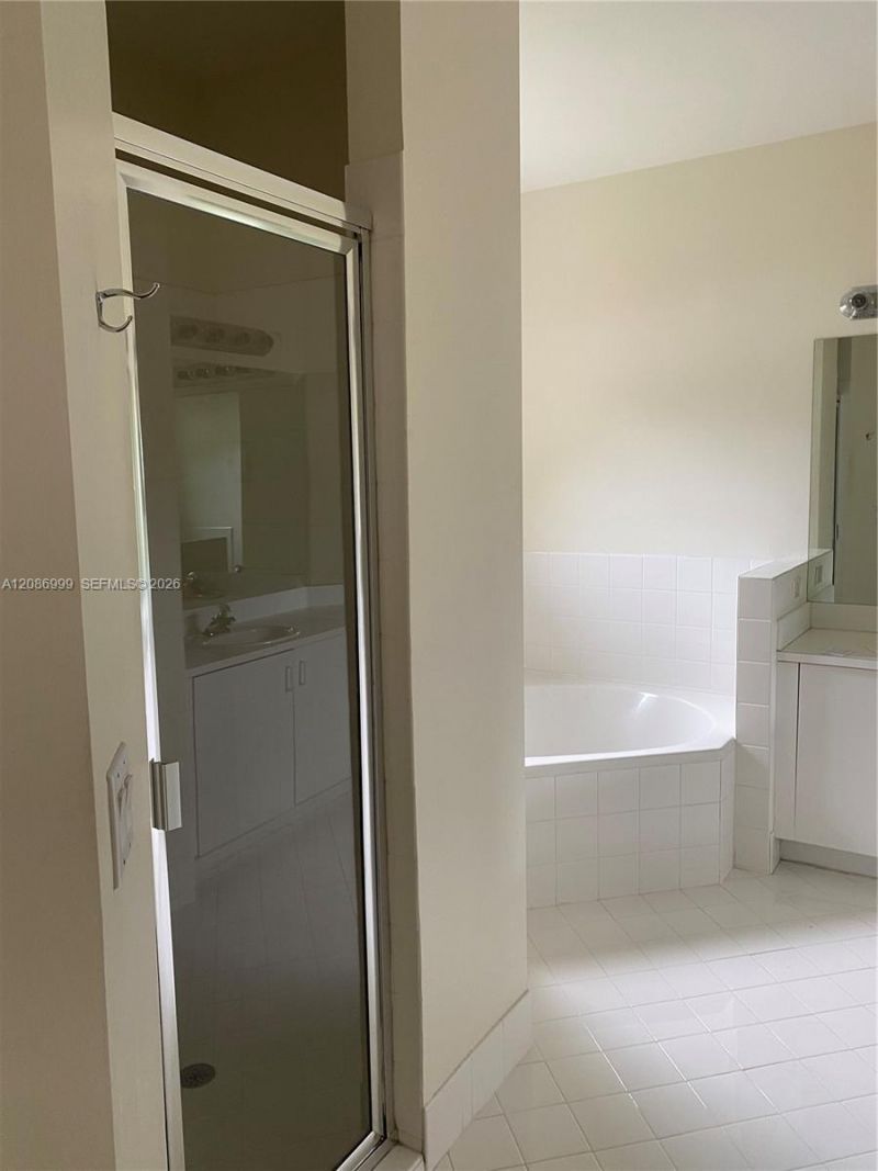 8982 SW 212th Ter, Cutler Bay, FL 33189 Photo