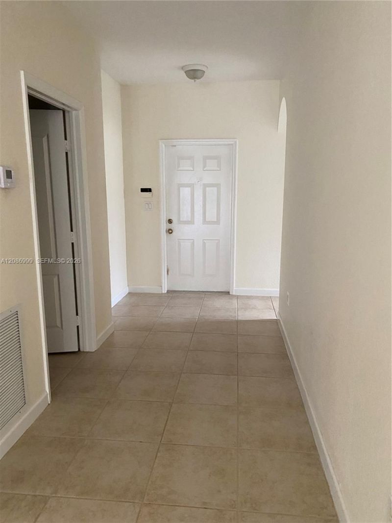 8982 SW 212th Ter, Cutler Bay, FL 33189 Photo