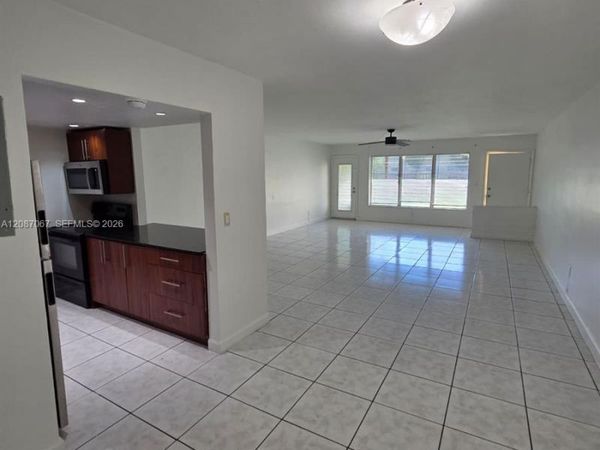 1885 NE 121st St , Unit 8, North Miami, FL 33181