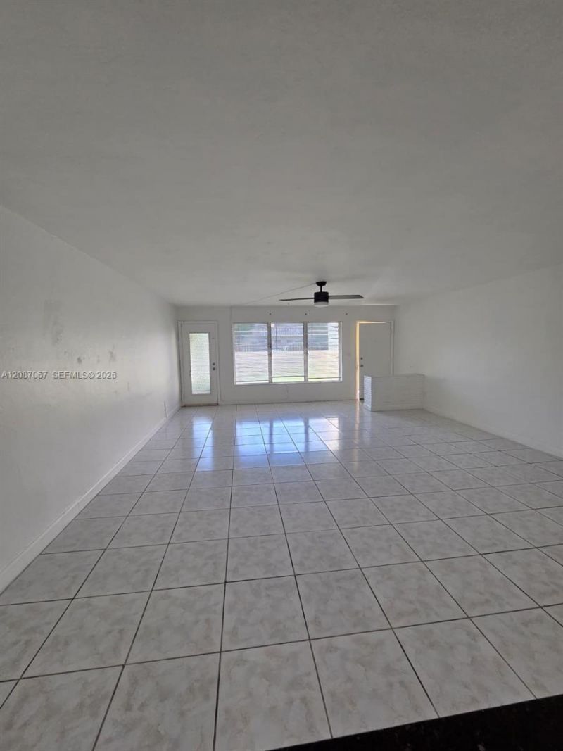 1885 NE 121st St, Unit 8, North Miami, FL 33181 Photo