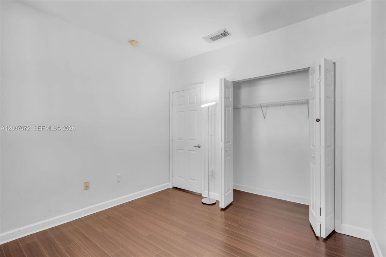 4873 NW 107th Path, Doral, FL 33178 Photo