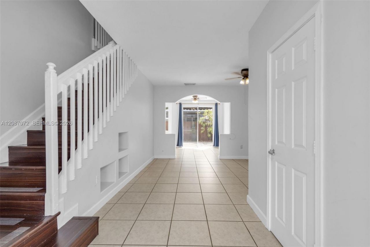 4873 NW 107th Path, Doral, FL 33178 Photo