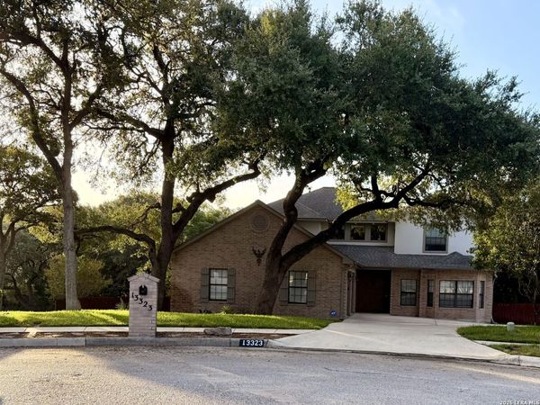 13323 Demeter, Universal City, TX 78148