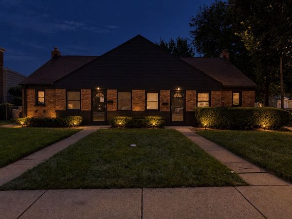 1721 Prospect Avenue, Des Plaines, IL 60018