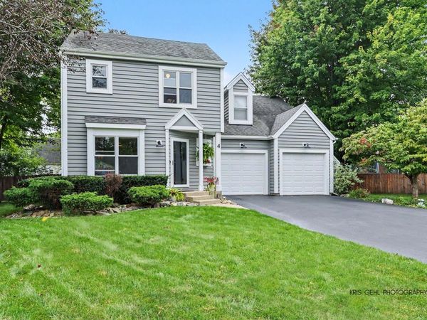4 Mainsail Court, Third Lake, IL 60030