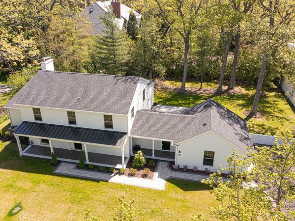 707 Brierhill Road , Deerfield, IL 60015