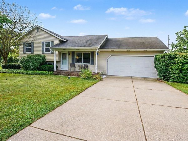 19238 State Line Road, South Bend, IN 46637