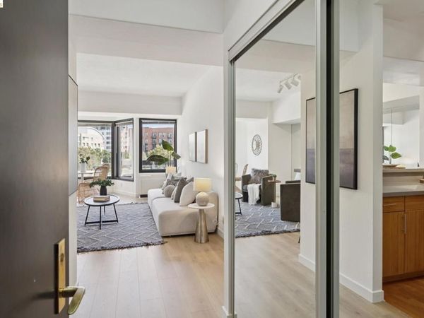 6363 Christie Avenue, Unit 225, Emeryville, CA 94608