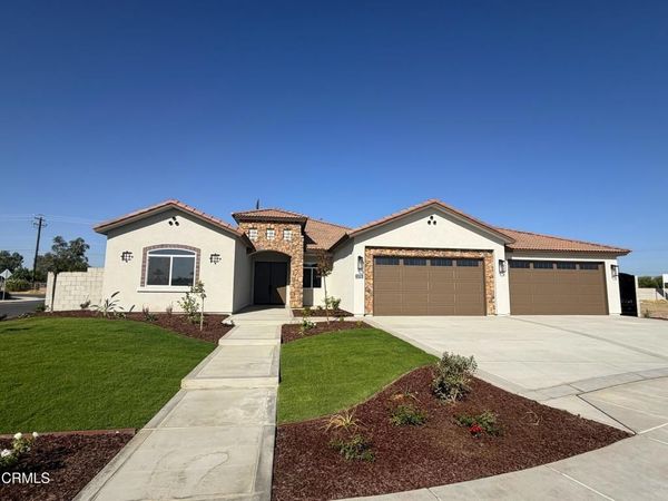 3701 Dayco Way, Bakersfield, CA 93314