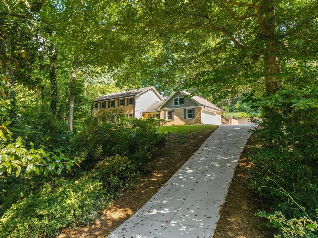 2497 Greenglade Road Ne, Atlanta, GA 30345 Main Photo