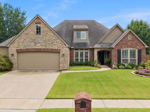 4019 W Twin Oaks Place, Broken Arrow, OK 74011