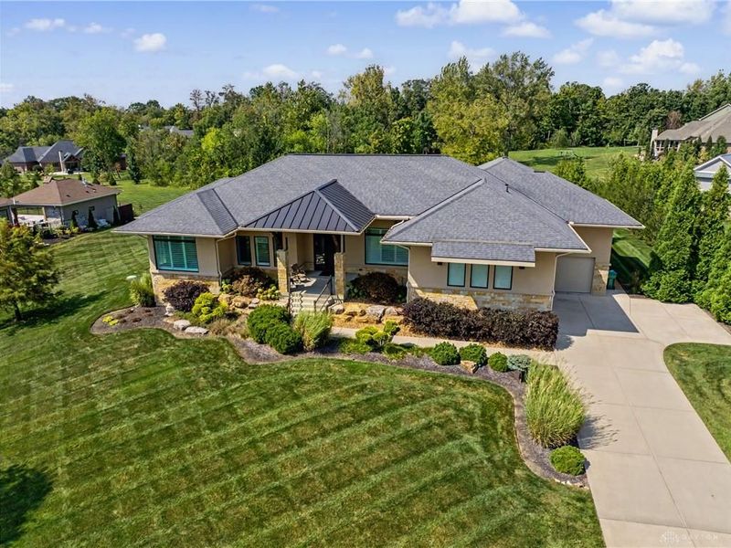 8303 Turning Leaf Crossing, Springboro, OH 45066 Photo 3