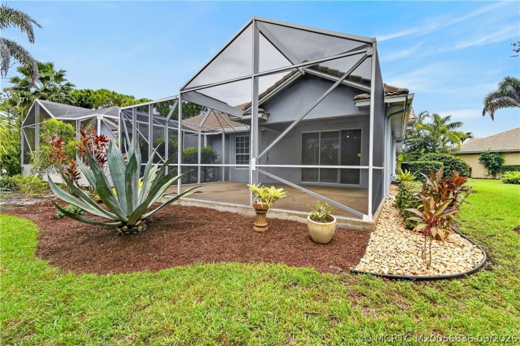 480 NW Red Pine Way, Jensen Beach, FL 34957 Photo