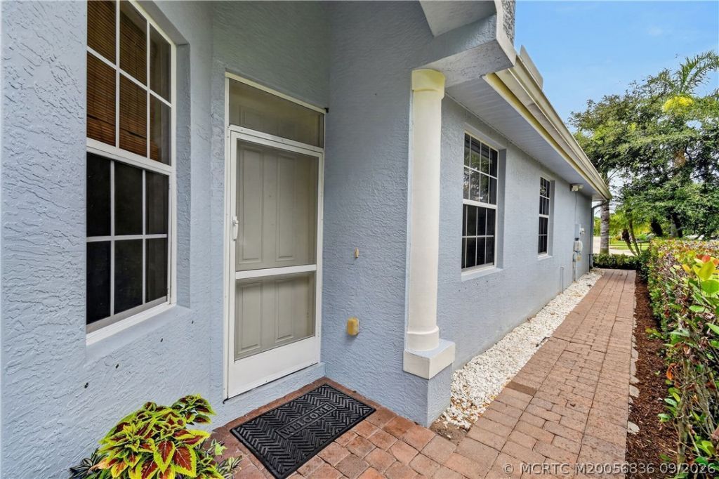 480 NW Red Pine Way, Jensen Beach, FL 34957 Photo