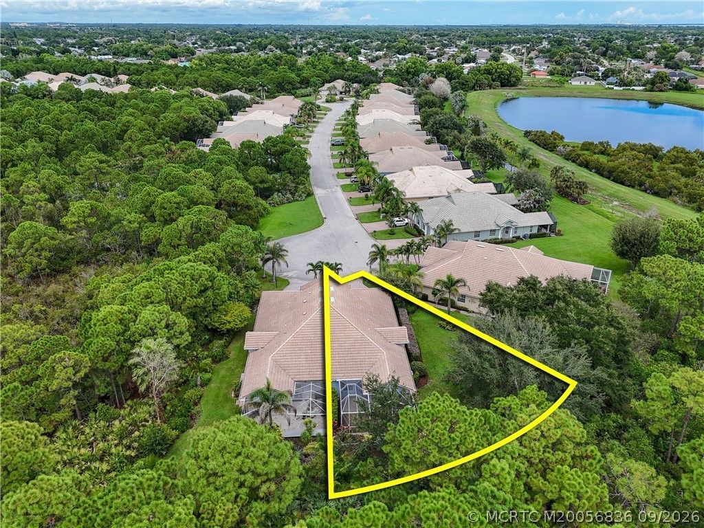480 NW Red Pine Way, Jensen Beach, FL 34957 Photo