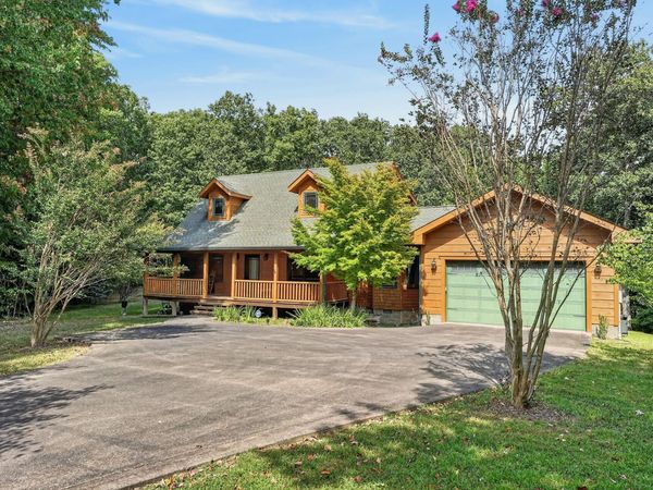 303 Oesterman Dr , Monterey, TN 38574
