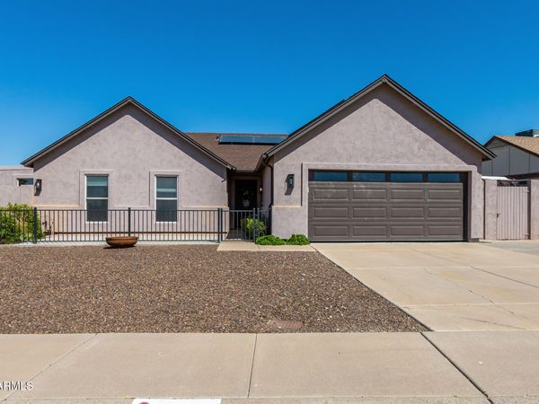 6534 W GRANDVIEW Road, Glendale, AZ 85306