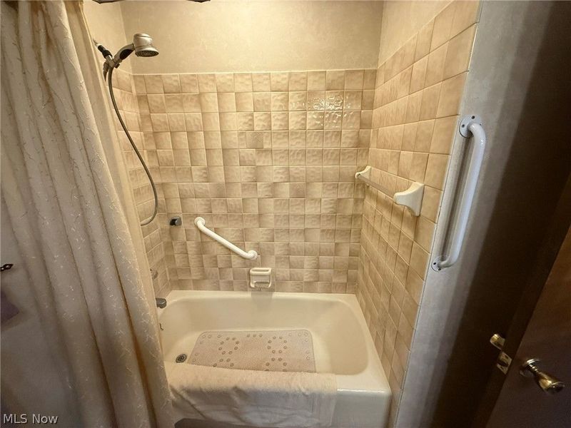 544 Stratton Avenue SW, New Philadelphia, OH 44663 Photo 9