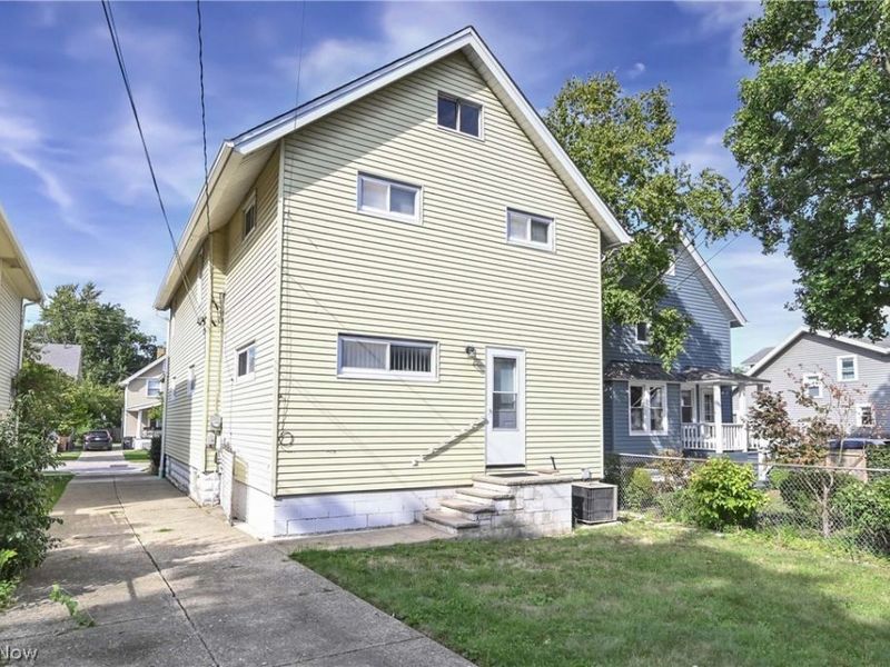 13305 Hazelwood Avenue, Lakewood, OH 44107 Photo 6
