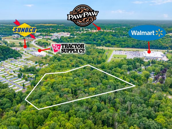 1020 M-40, Paw Paw, MI 49079