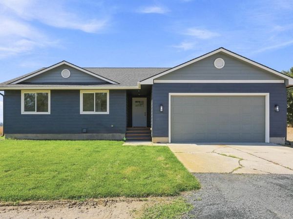 34911 N Arlington Rd, Deer Park, WA 99006