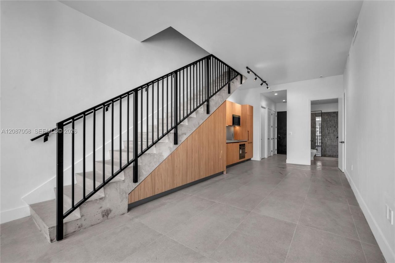 91 NW 27th St, Unit 502, Miami, FL 33127 Photo