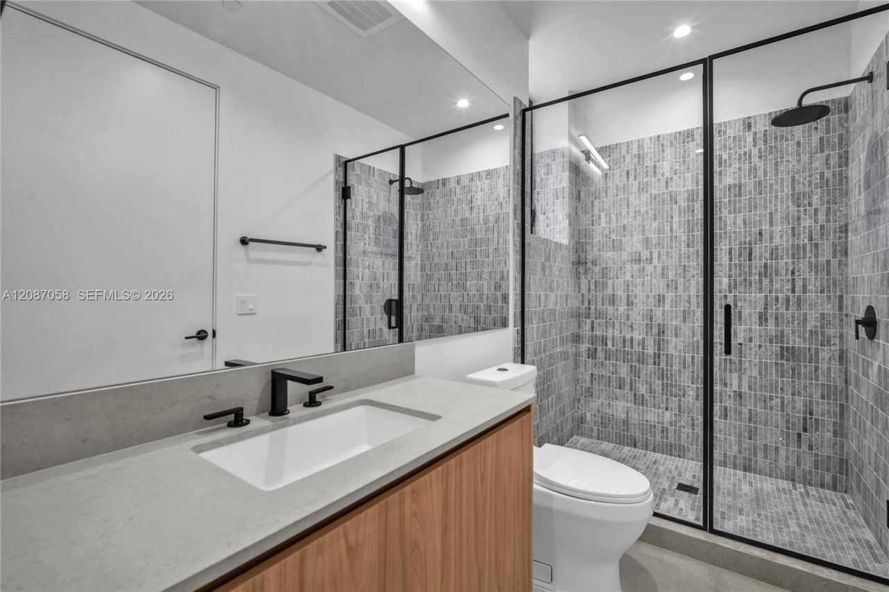 91 NW 27th St, Unit 502, Miami, FL 33127 Photo