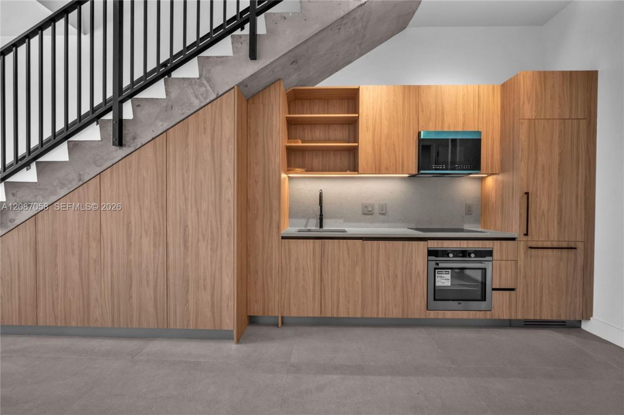 91 NW 27th St, Unit 502, Miami, FL 33127 Photo