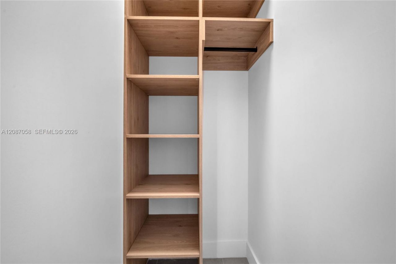 91 NW 27th St, Unit 502, Miami, FL 33127 Photo
