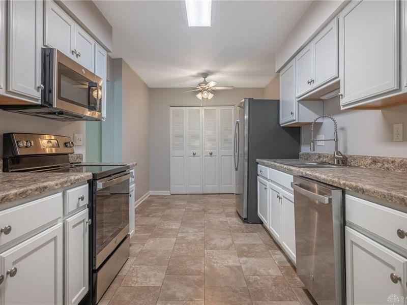 3215 Southdale Drive, Unit 7, Dayton, OH 45409 Photo 6