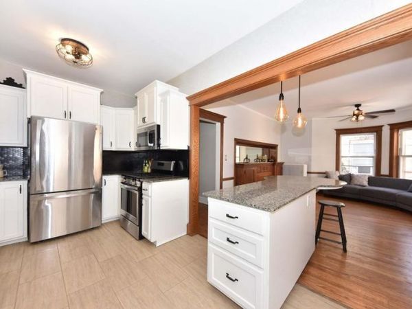 1714 E Kane Pl, Unit L, Milwaukee, WI 53202