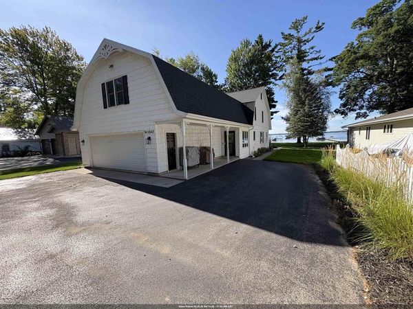 W5843 SUNSET CIRCLE, Shawano, WI 54166