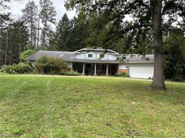 20 Harmony Hills Drive, Akron, OH 44321