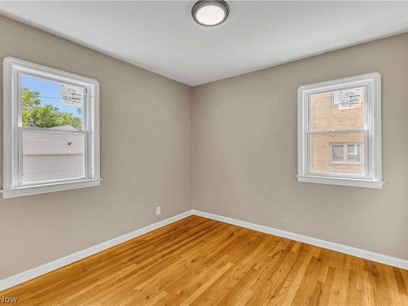 8401 Greenlawn Avenue, Parma, OH 44129 Photo 13