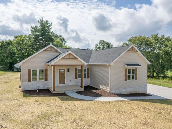 4327 Skycrest Drive NW, Canton, OH 44718