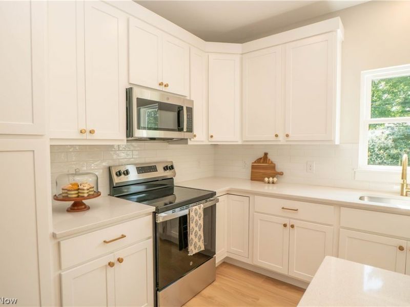 4327 Skycrest Drive NW, Canton, OH 44718 Photo 13
