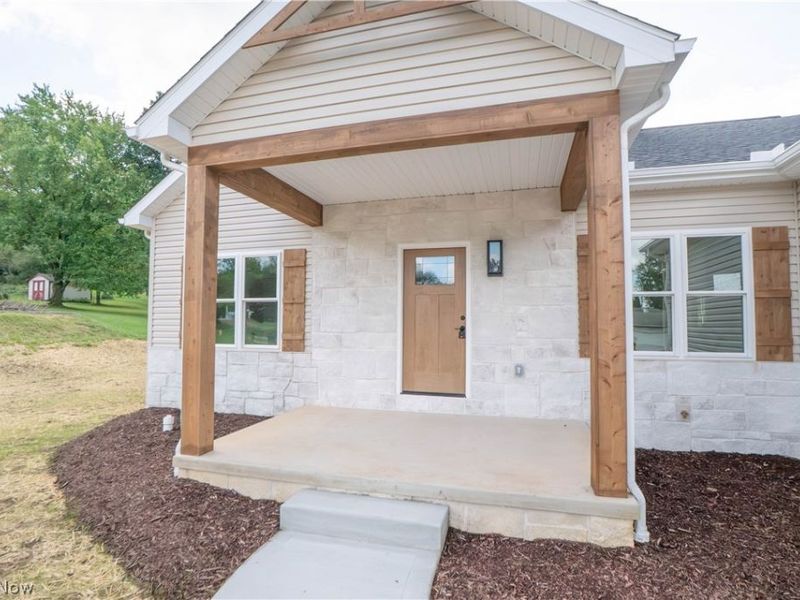 4327 Skycrest Drive NW, Canton, OH 44718 Photo 4