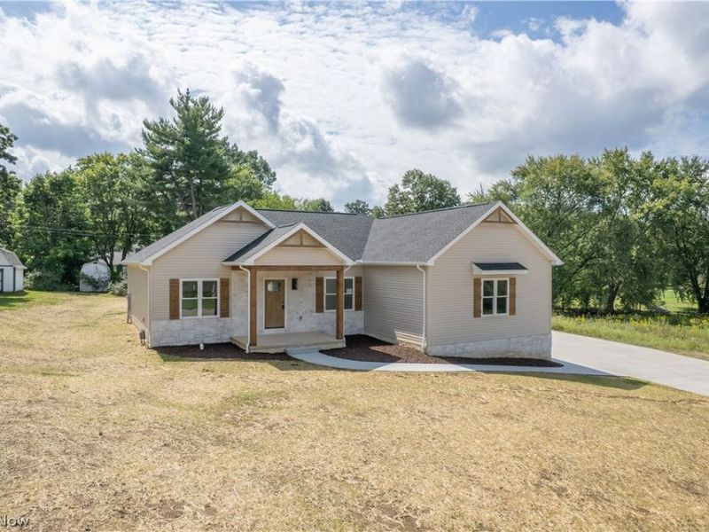4327 Skycrest Drive NW, Canton, OH 44718 Photo 40