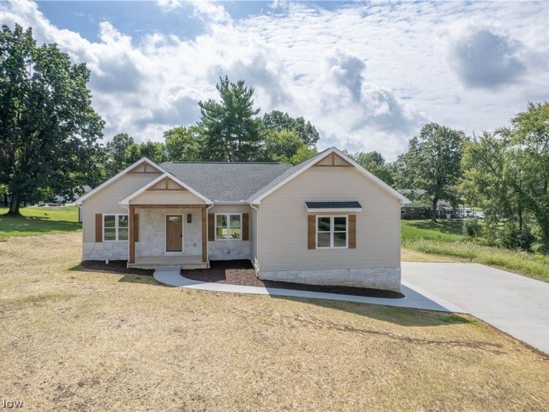 4327 Skycrest Drive NW, Canton, OH 44718 Photo 41