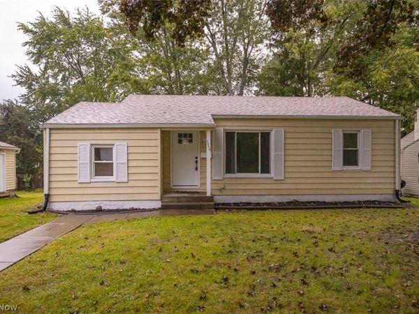 1208 Roslyn Avenue , Akron, OH 44320