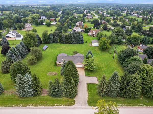 9083 Warner Road, Saline, MI 48176