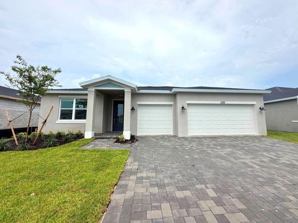 5591 Hampton Park Circle, Vero Beach, FL 32966