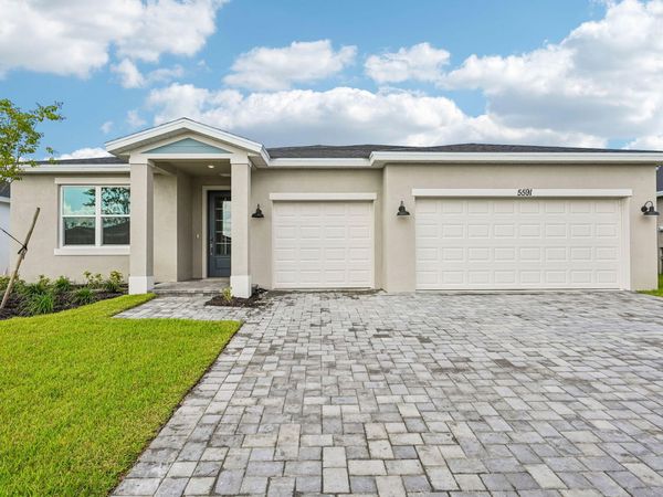 5591 Hampton Park Circle, Vero Beach, FL 32966