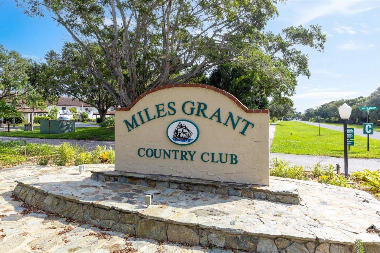 5413 SE Miles Grant Road, Stuart, FL 34997 Photo