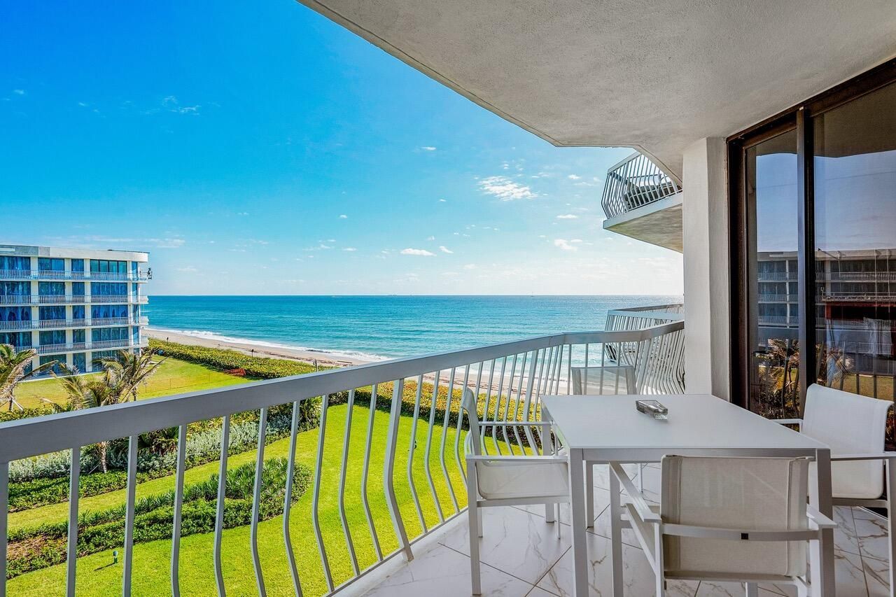 2100 S Ocean Boulevard, Unit 402, Palm Beach, FL 33480 Photo