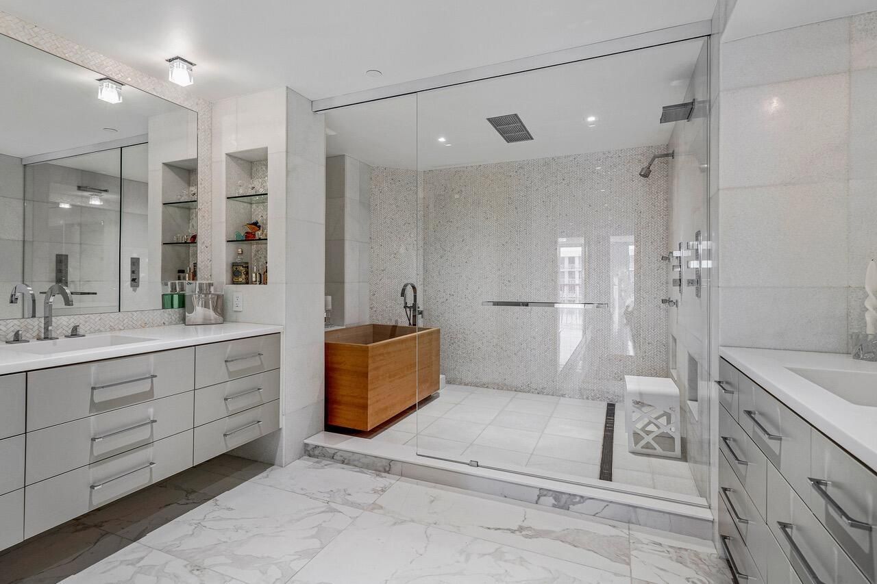 2100 S Ocean Boulevard, Unit 402, Palm Beach, FL 33480 Photo
