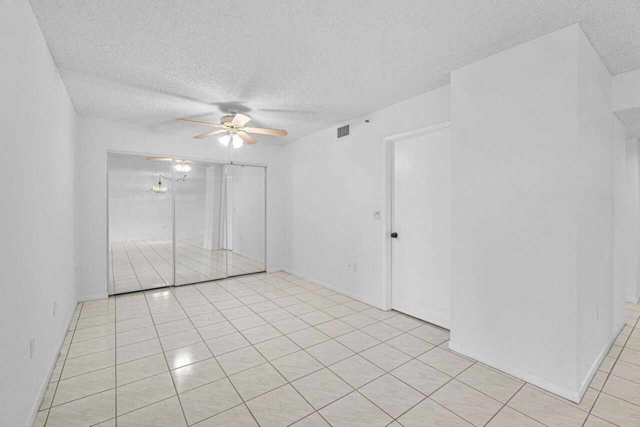 6112 Huntwick Terrace, Unit 102, Delray Beach, FL 33484 Photo