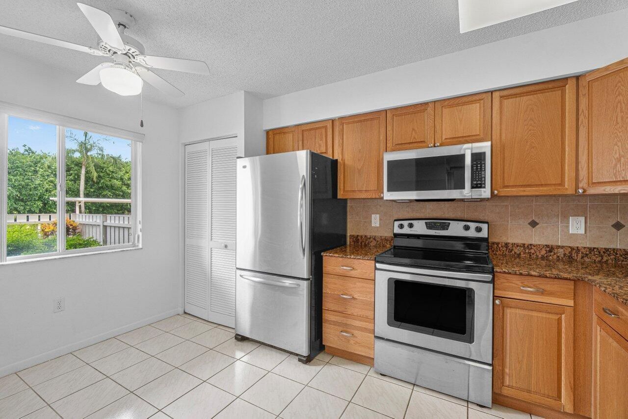 6112 Huntwick Terrace, Unit 102, Delray Beach, FL 33484 Photo