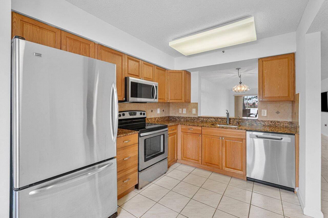 6112 Huntwick Terrace, Unit 102, Delray Beach, FL 33484 Photo